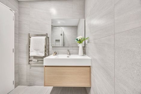 Photo of property in 49b Vera Road, Te Atatu South, Auckland, 0610