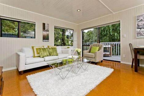Photo of property in 30c Fordham Street, Beach Haven, Auckland, 0626