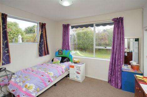 Photo of property in 15 Inwoods Road, Parklands, Christchurch, 8083