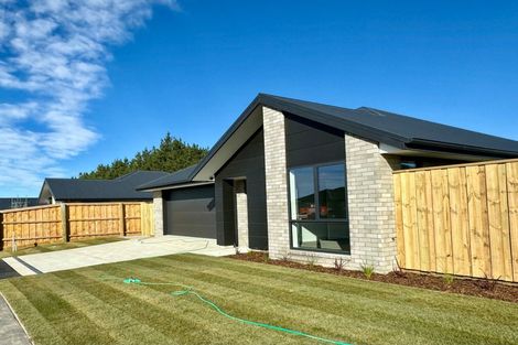 Photo of property in 27 Eric Crozier Road, Darfield, 7571