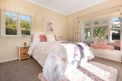 Photo of property in 128 Paremata Road, Paremata, Porirua, 5024