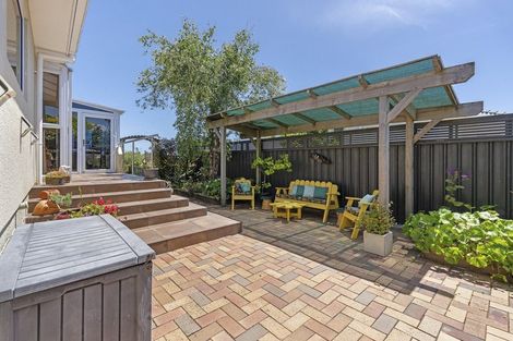 Photo of property in 50 Leslie Street, Waitara, 4320