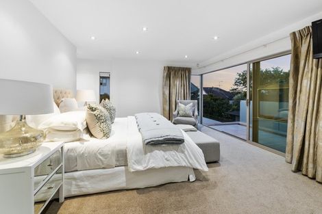 Photo of property in 12 Hauraki Road, Hauraki, Auckland, 0622