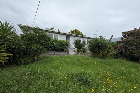 Photo of property in 95 View Road, Henderson, Auckland, 0612