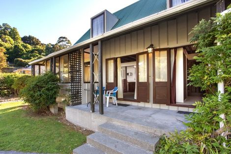 Photo of property in 26 Woodills Road, Akaroa, 7520