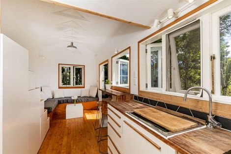 Photo of property in 160 Opanuku Road, Henderson Valley, Auckland, 0612