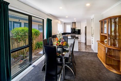 Photo of property in 9b Hinau Street, Tawa, Wellington, 5028