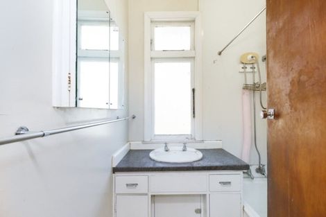 Photo of property in 15 Ruahine Street, Roslyn, Palmerston North, 4414