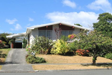 Photo of property in 14 Montana Road, Totara Park, Upper Hutt, 5018