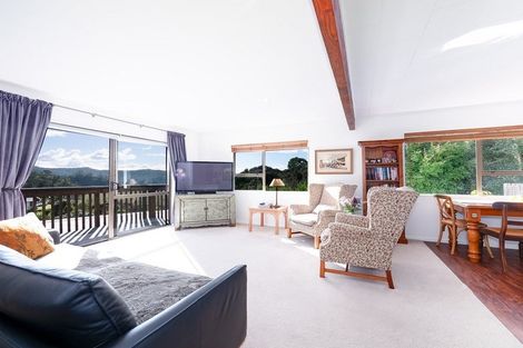 Photo of property in 6 Puketiro Place, Paihia, 0200