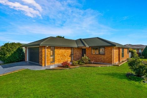 Photo of property in 12 Twickenham Place, Nawton, Hamilton, 3200