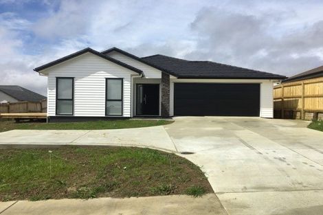 Photo of property in 3 Tilly Lane, Huapai, Kumeu, 0810