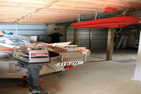 Photo of property in 60 Kauri Grove, Coromandel, 3506