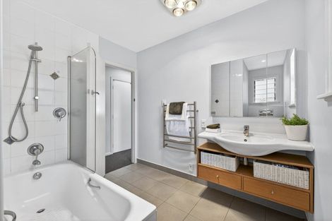 Photo of property in 34 Washington Avenue, Glendowie, Auckland, 1071