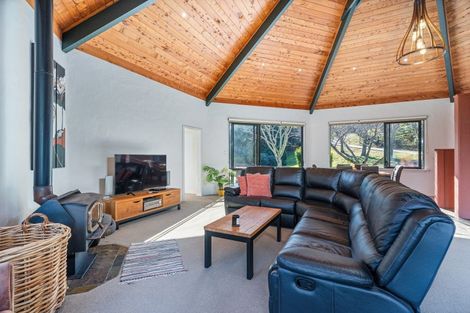 Photo of property in 16 Tarapatiki Drive, Whitianga, 3510