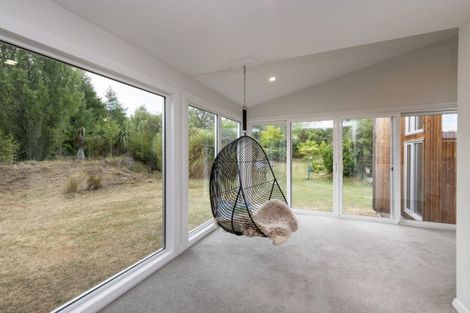 Photo of property in 2 Wineberry Lane, Wanaka, 9305