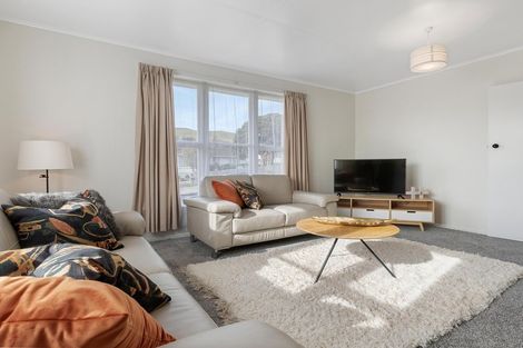 Photo of property in 101 Waihora Crescent, Waitangirua, Porirua, 5024