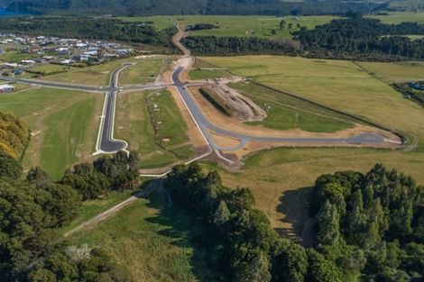 Photo of property in 3 Kahikatea Drive, Kinloch, Taupo, 3377