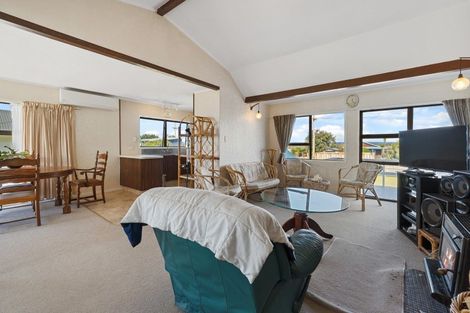 Photo of property in 563 Pukehina Parade, Pukehina, Te Puke, 3189