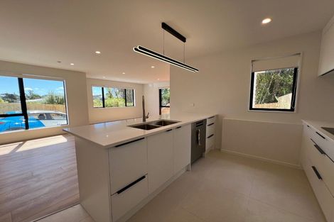 Photo of property in 6 Firth Road, Torbay, Auckland, 0630