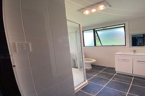 Photo of property in 510a Blockhouse Bay Road, Blockhouse Bay, Auckland, 0600