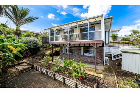 Photo of property in 31 John Davis Road, Mount Roskill, Auckland, 1041