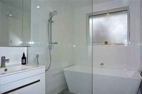 Photo of property in 82 Russell Street, Alexandra, 9320