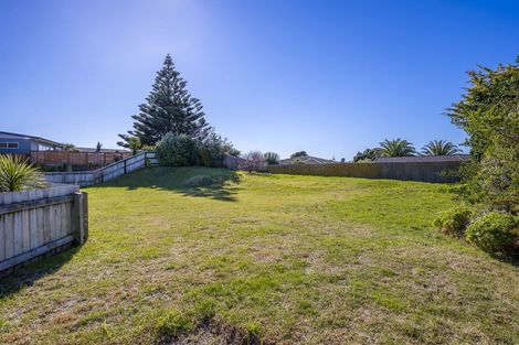 Photo of property in 48a Wharemauku Road, Raumati Beach, Paraparaumu, 5032