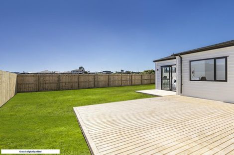 Photo of property in 47 Mcindoe Road, Kumeu, 0810