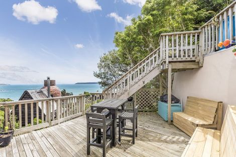 Photo of property in 3a Roys Road, Plimmerton, Porirua, 5026