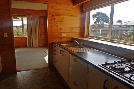 Photo of property in 7 Logan Way, Kelvin Grove, Palmerston North, 4414