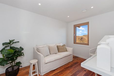 Photo of property in 1 Parkridge Place, Mount Pleasant, Christchurch, 8081