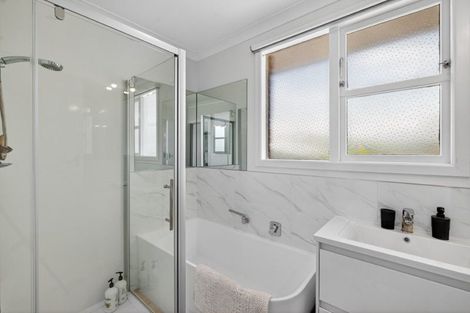 Photo of property in 2 Fern Way, Brookfield, Tauranga, 3110