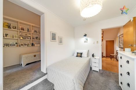 Photo of property in 8 Summit Road, Fairfield, Lower Hutt, 5011