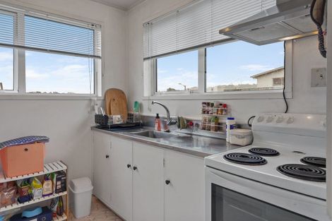 Photo of property in 21a Oakleigh Street, Maungaraki, Lower Hutt, 5010