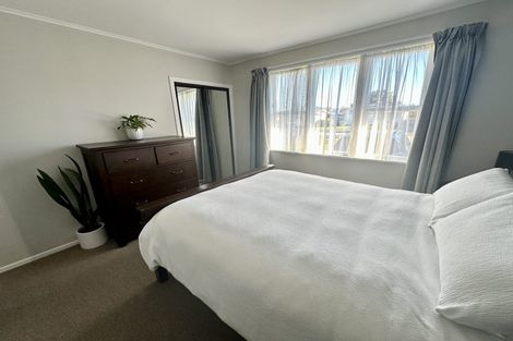 Photo of property in 4 Lyndon Place, Manurewa, Auckland, 2102