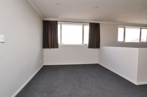 Photo of property in 2 Matlock Lane, Dinsdale, Hamilton, 3204