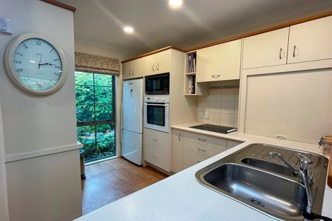 Photo of property in 42 Lakeridge Close, Rangatira Park, Taupo, 3330