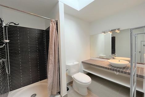 Photo of property in 1a Sycamore Drive, Sunnynook, Auckland, 0620