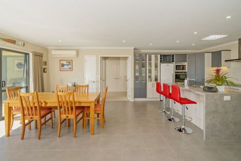 Photo of property in 7 Roseberry Place, Whitianga, 3510