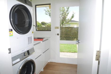 Photo of property in 63a Ngaio Road, Waikanae, 5036