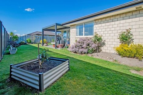 Photo of property in 19 Leeston Lake Road, Leeston, 7632