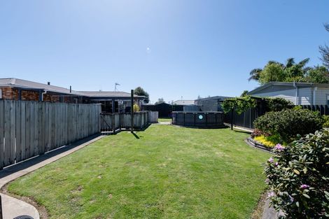 Photo of property in 27 Cotton Street, St Andrews, Hamilton, 3200