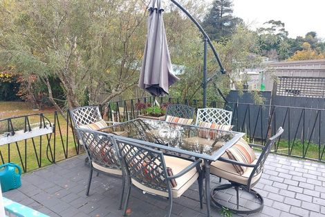 Photo of property in 66 Pinehaven Road, Pinehaven, Upper Hutt, 5019