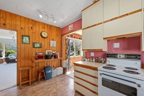 Photo of property in 710 Main Road North, Te Marua, Upper Hutt, 5018