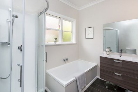 Photo of property in 73 Kamahi Street, Stokes Valley, Lower Hutt, 5019