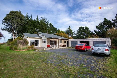Photo of property in 110 Taieri Mouth Road, Kuri Bush, Brighton, 9091