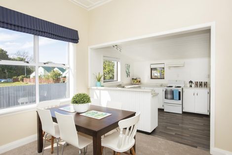 Photo of property in 26 Disraeli Street, Gisborne, 4010