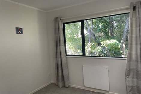 Photo of property in 36a Fairmount Road, Titirangi, Auckland, 0604