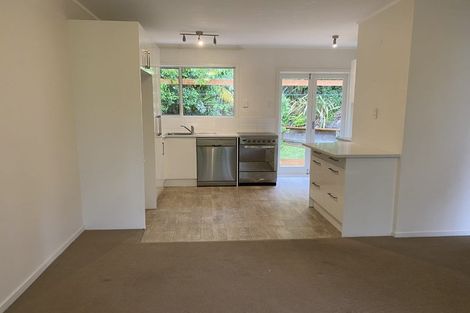 Photo of property in 2/28 Morton Avenue, Forrest Hill, Auckland, 0620